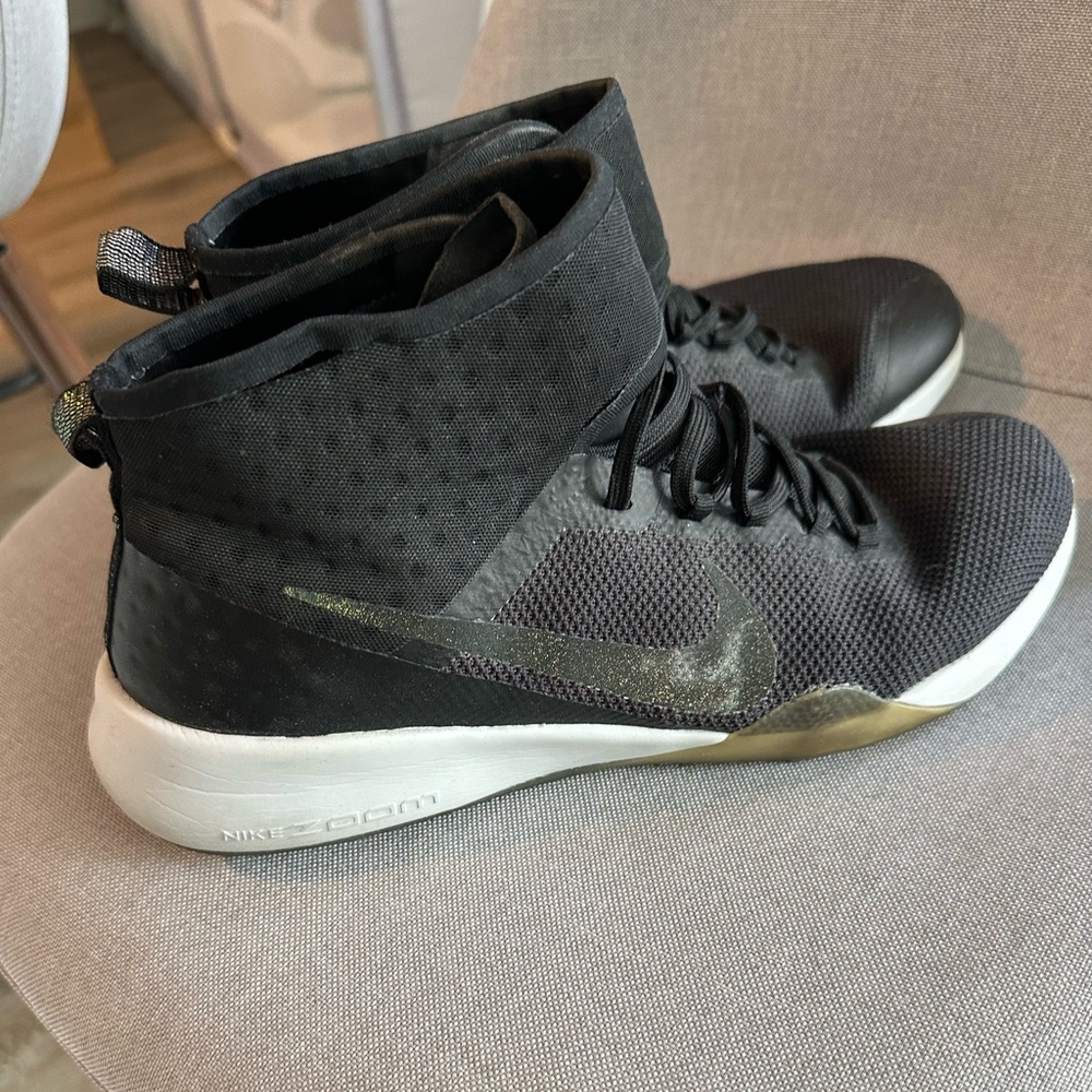 Nike Black and White Athletic High-Top Shoes